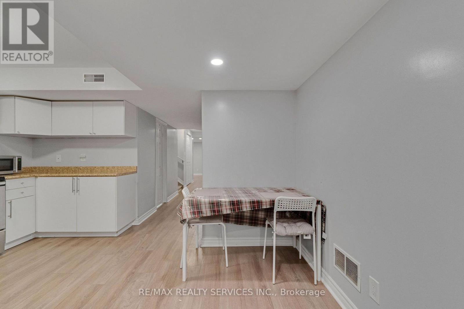 Bsmt - 28 Manzanita Crescent, Brampton, Ontario L7A 0C4 - Photo 8 - W13548364