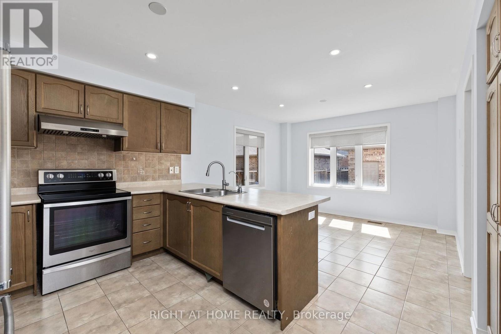 3128 Robert Brown Boulevard, Oakville, Ontario L6M 4L7 - Photo 10 - W13689646