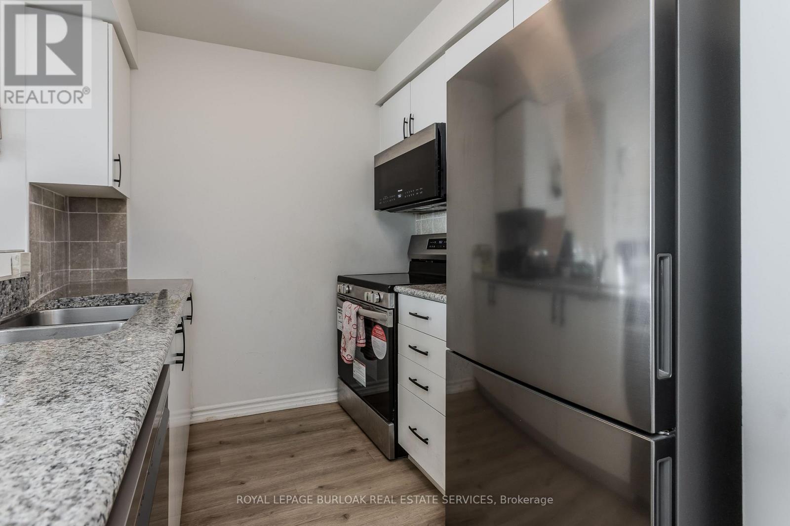 709 - 2325 Central Park Drive, Oakville, Ontario  L6H 0E2 - Photo 11 - W13688388