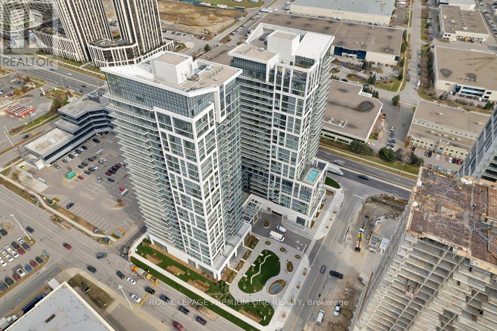 1520 - 9000 Jane Street, Vaughan, Ontario  L4K 2M9 - Photo 2 - N13692434