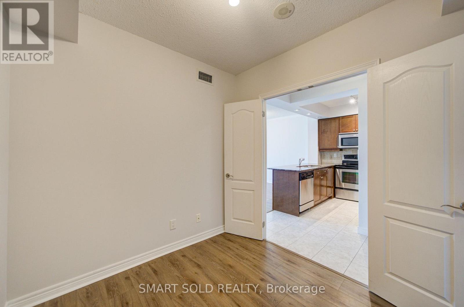 1508 - 100 Promenade Circle, Vaughan (Brownridge), Ontario  L4J 7W7 - Photo 14 - N13692488
