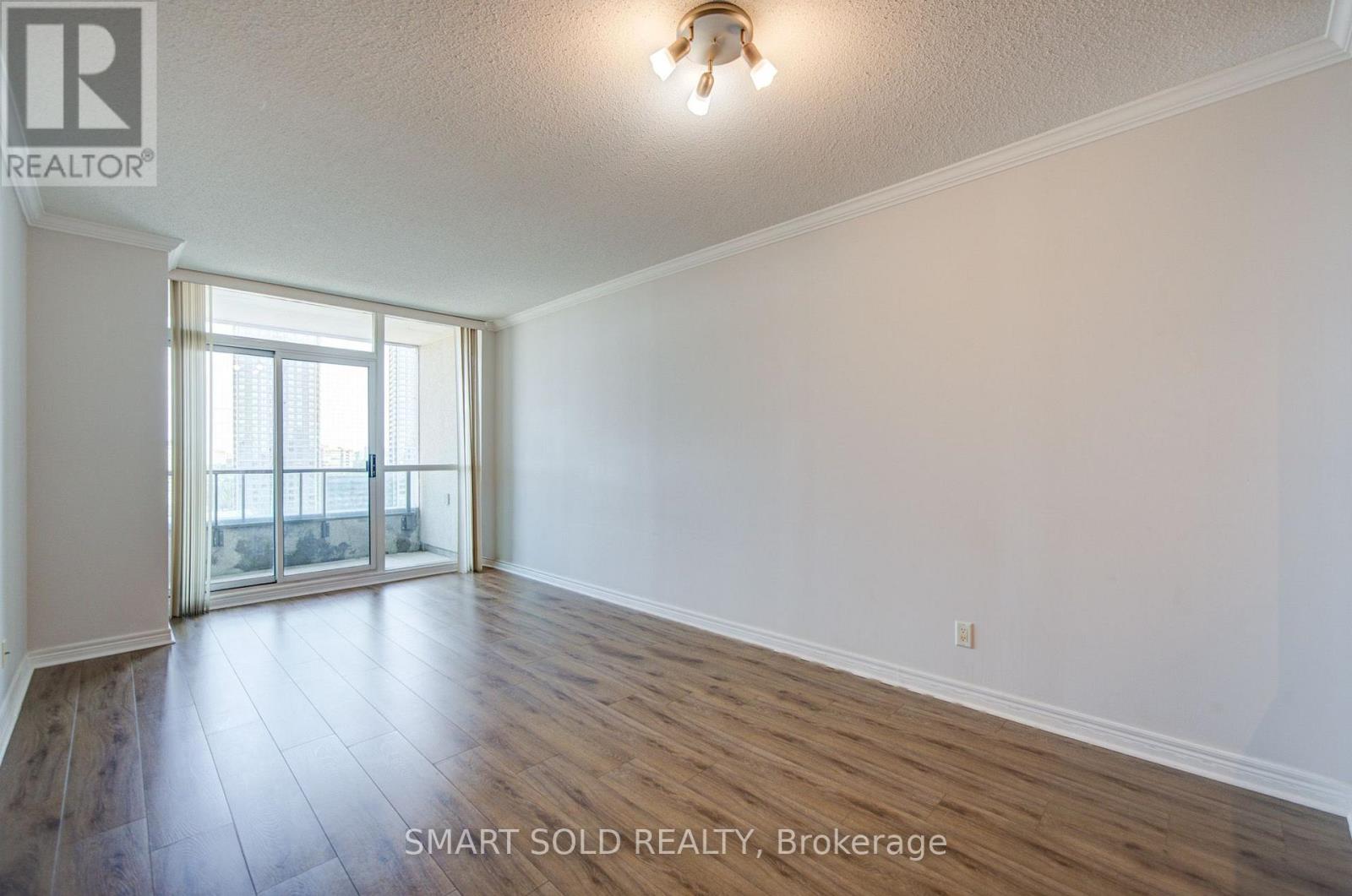 1508 - 100 Promenade Circle, Vaughan (Brownridge), Ontario  L4J 7W7 - Photo 6 - N13692488