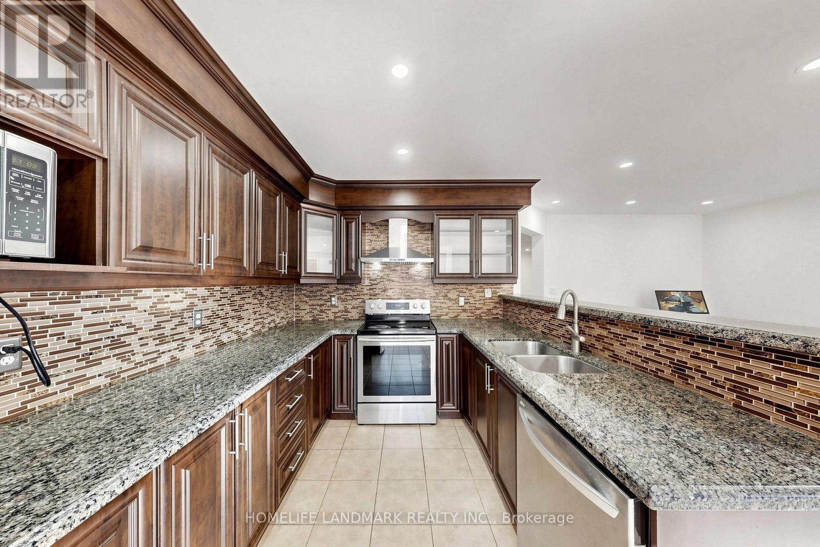 199 Purcell Crescent, Vaughan (Maple), Ontario  L6A 3C5 - Photo 20 - N13692510