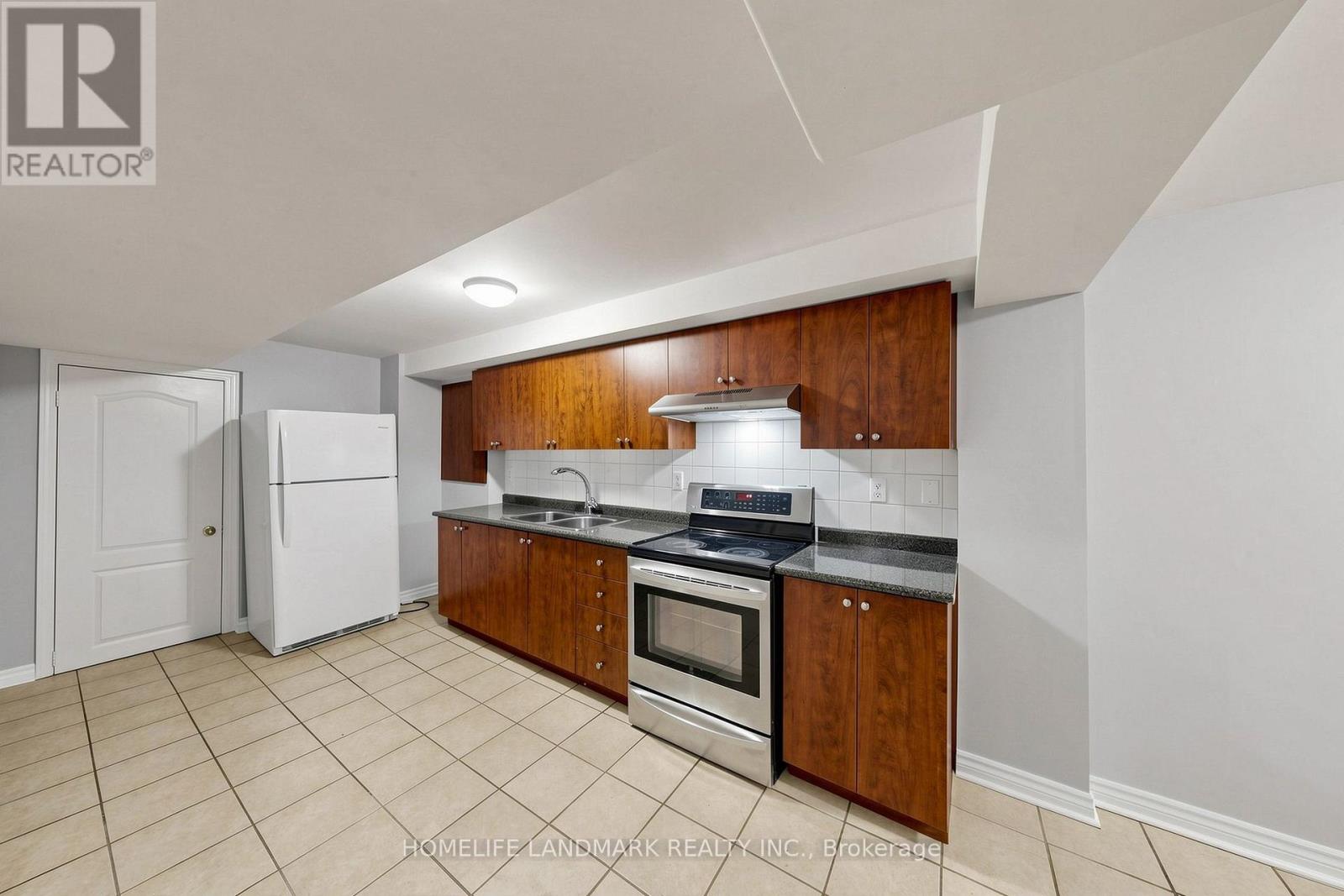 199 Purcell Crescent, Vaughan (Maple), Ontario  L6A 3C5 - Photo 39 - N13692510