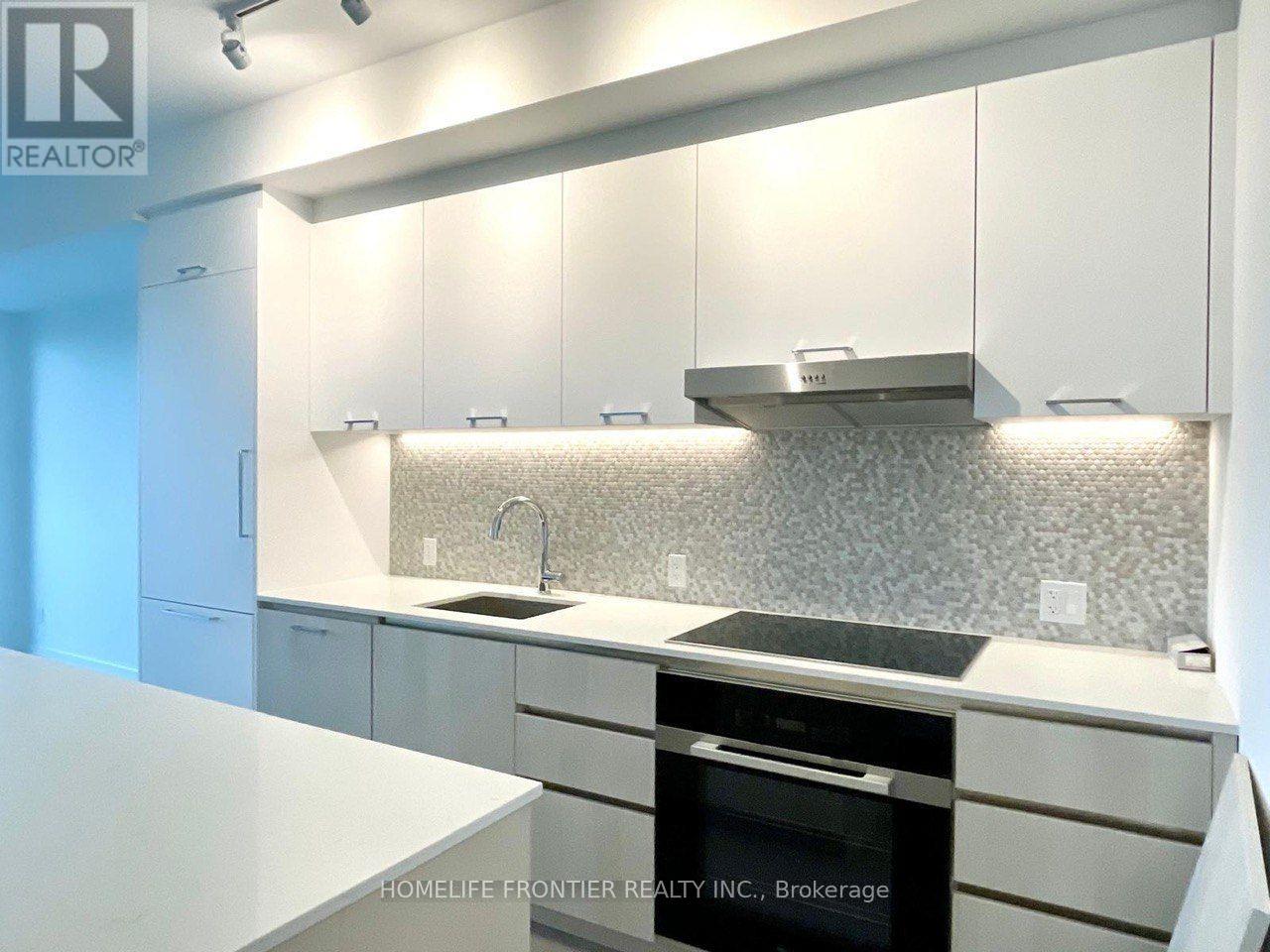 415 - 8188 Yonge Street, Vaughan, Ontario  L4J 0M2 - Photo 2 - N13692566