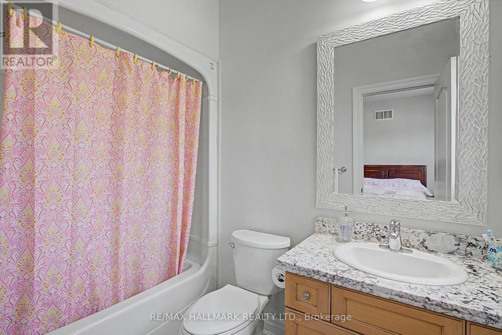 102 Duncan Road, Richmond Hill (Langstaff), Ontario  L4C 6J7 - Photo 35 - N13692608