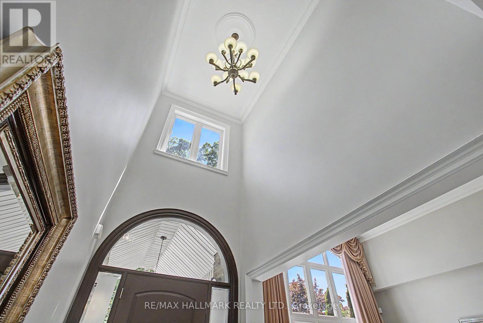 102 Duncan Road, Richmond Hill (Langstaff), Ontario  L4C 6J7 - Photo 6 - N13692608
