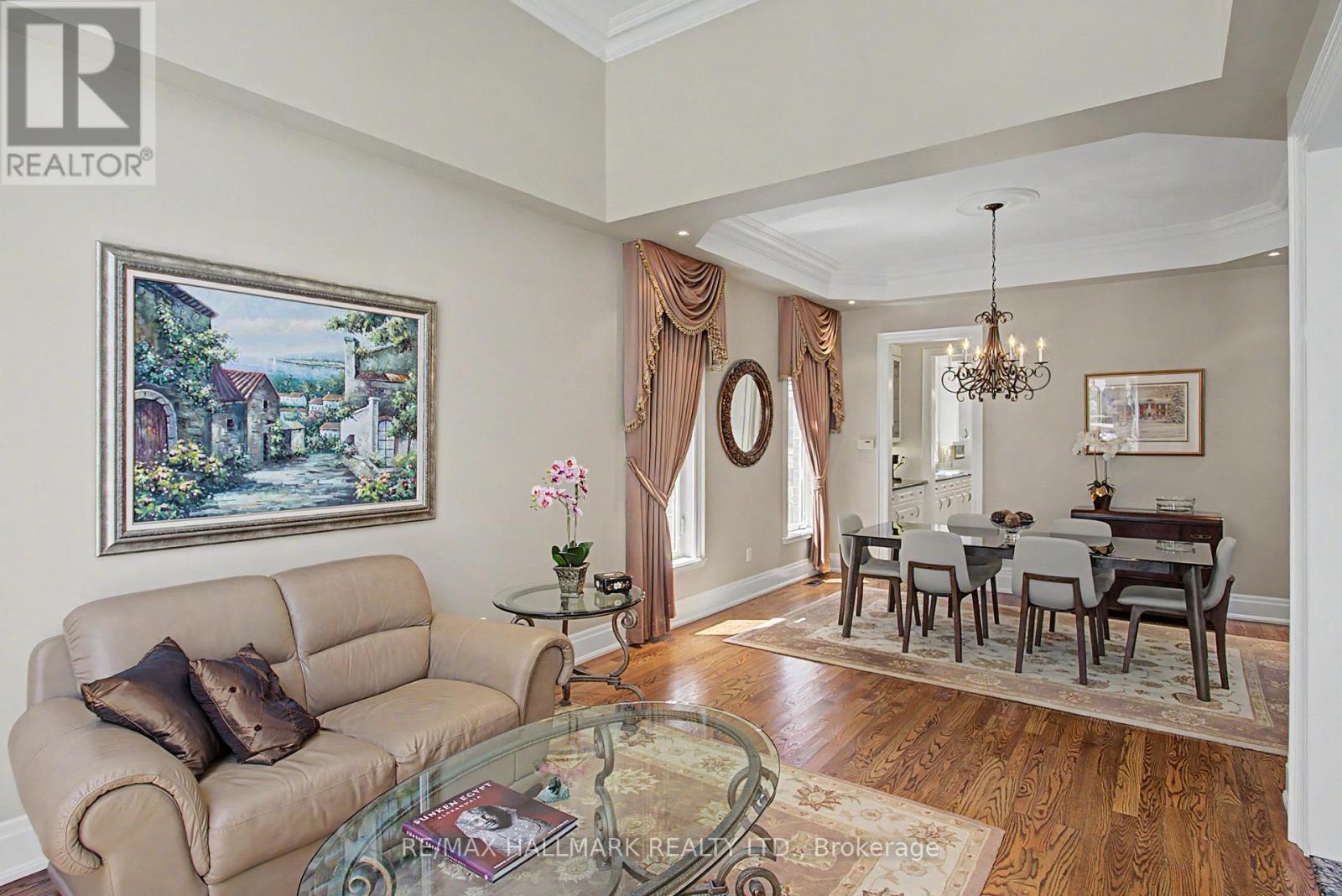 102 Duncan Road, Richmond Hill (Langstaff), Ontario  L4C 6J7 - Photo 9 - N13692608