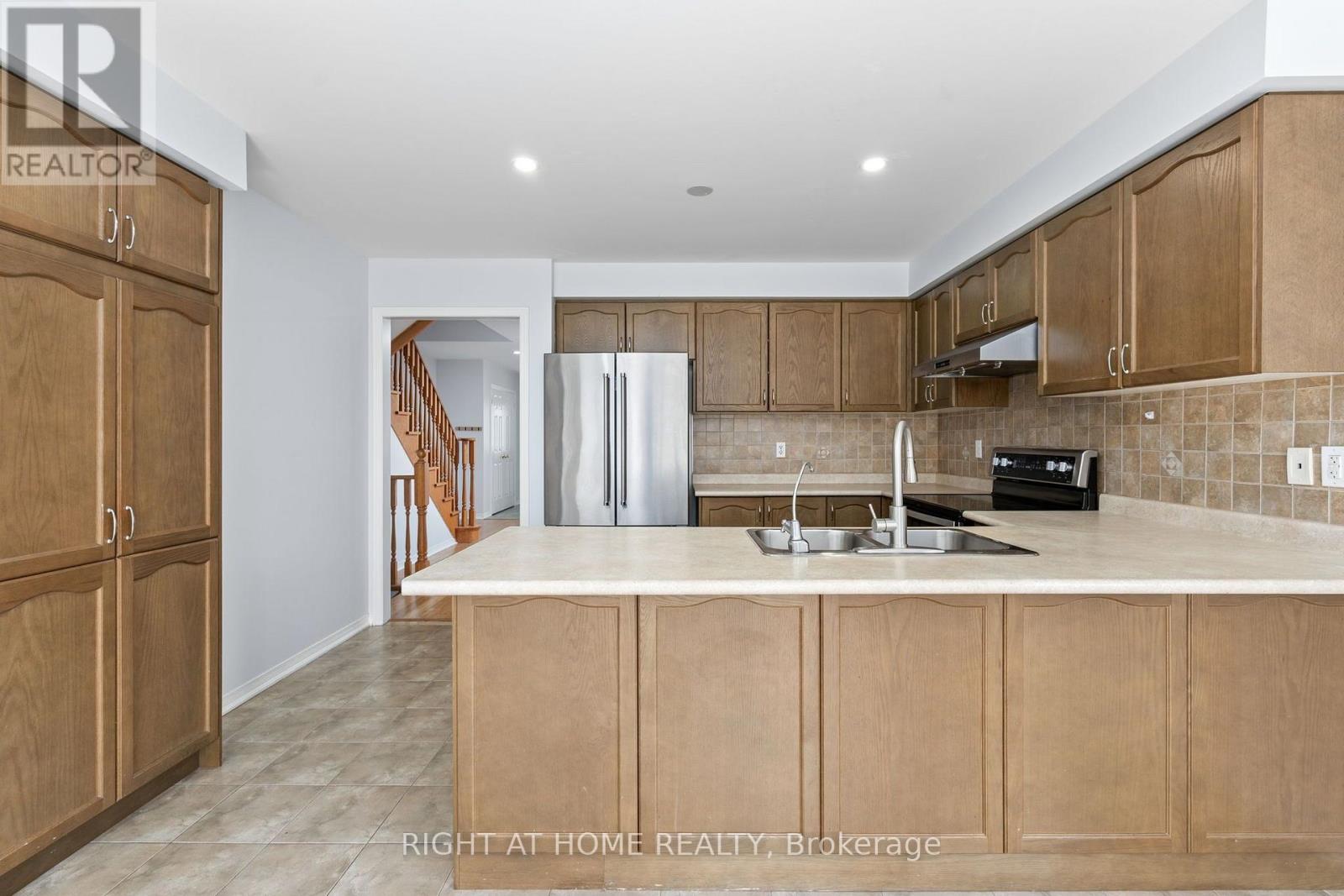 3128 Robert Brown Boulevard, Oakville, Ontario L6M 4L7 - Photo 13 - W13689646
