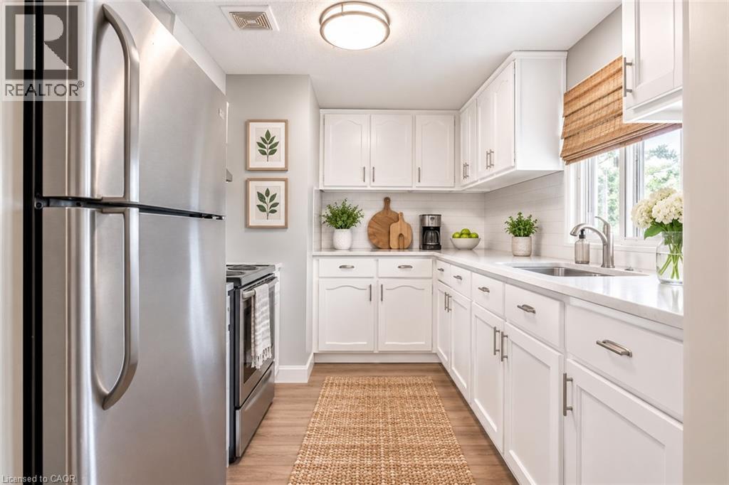 374 Upper Wentworth Street, Hamilton, Ontario  L9A 4T5 - Photo 17 - 40854550