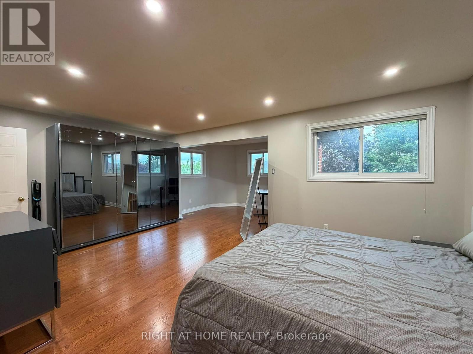 4203 Colonial Drive, Mississauga, Ontario  L5L 4C1 - Photo 12 - W13692390