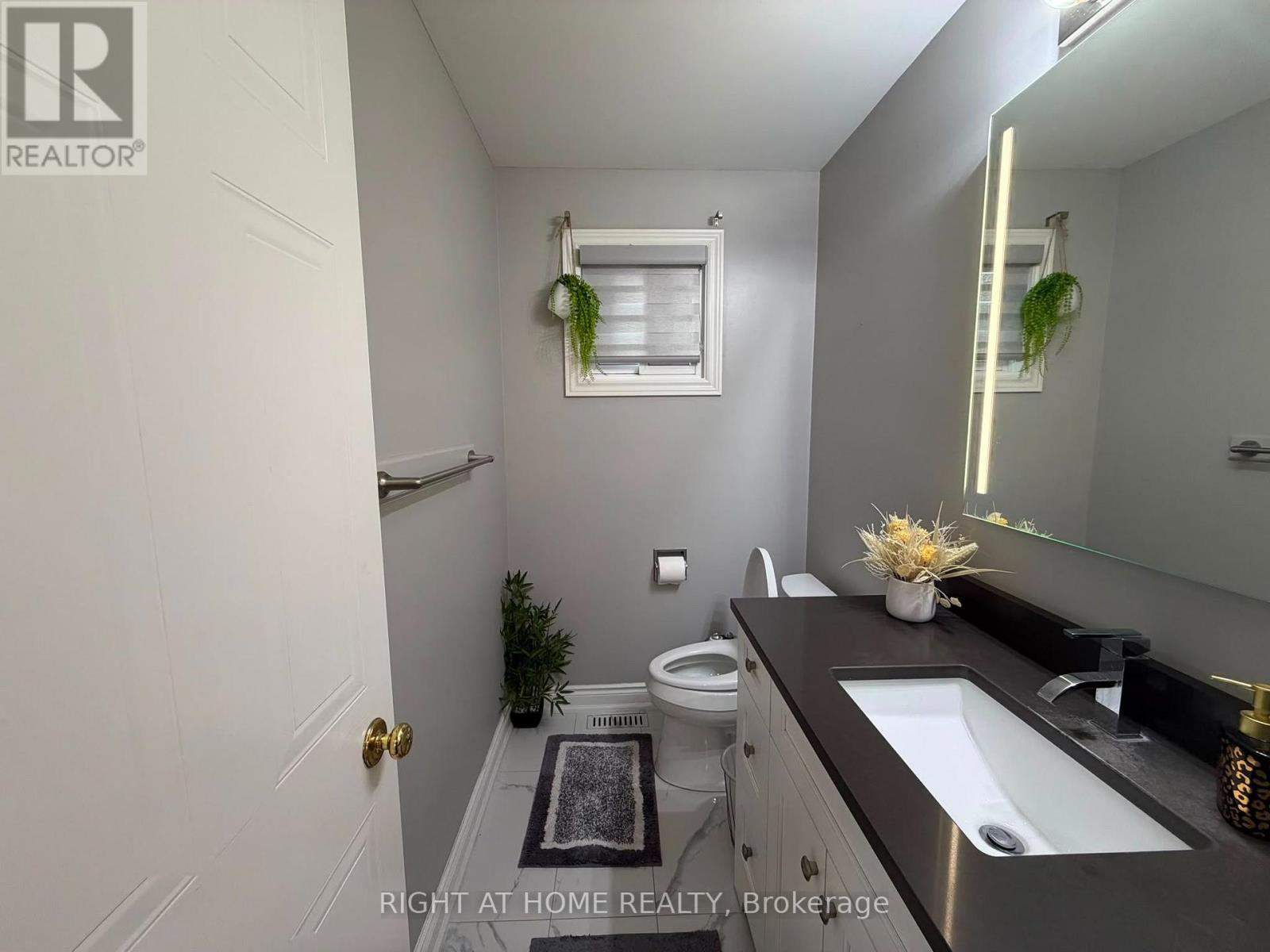 4203 Colonial Drive, Mississauga, Ontario  L5L 4C1 - Photo 15 - W13692390