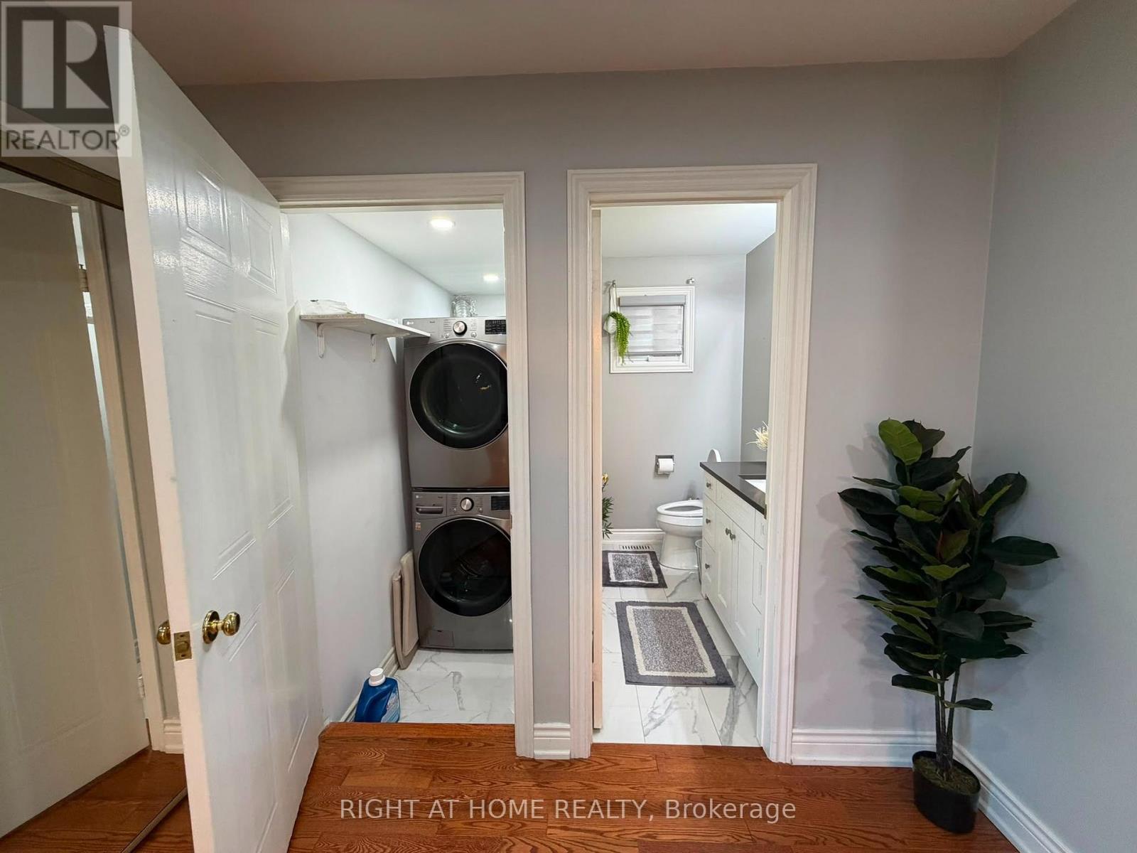 4203 Colonial Drive, Mississauga, Ontario  L5L 4C1 - Photo 17 - W13692390