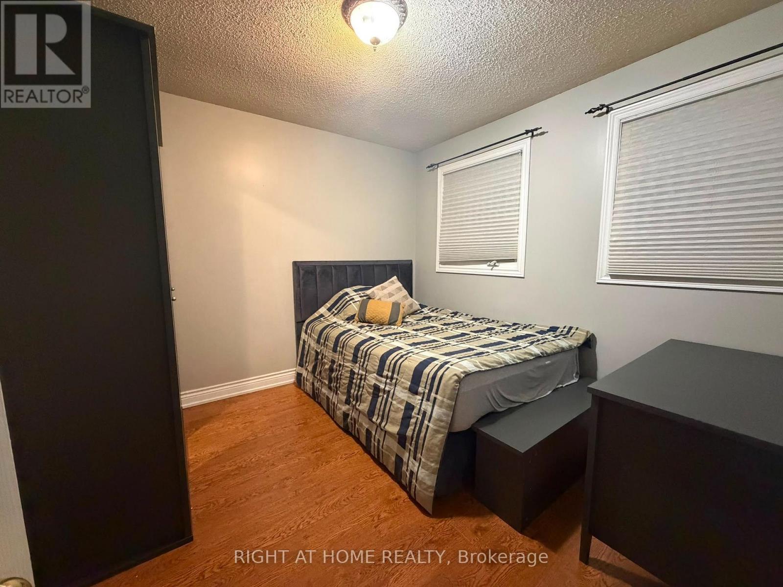 4203 Colonial Drive, Mississauga, Ontario  L5L 4C1 - Photo 19 - W13692390