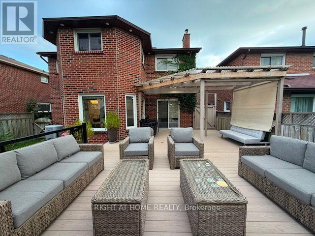 4203 Colonial Drive, Mississauga, Ontario  L5L 4C1 - Photo 2 - W13692390