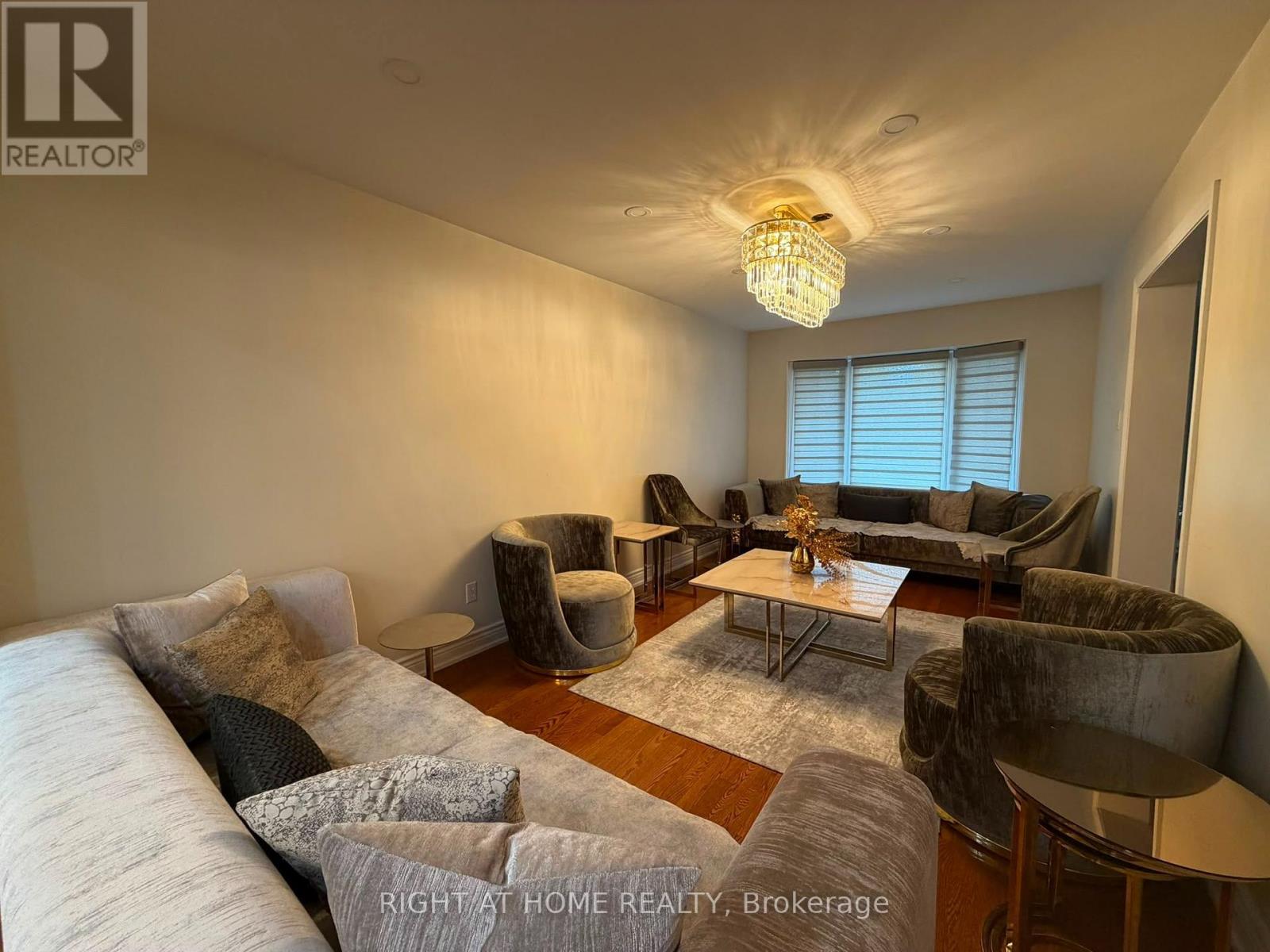 4203 Colonial Drive, Mississauga, Ontario  L5L 4C1 - Photo 7 - W13692390