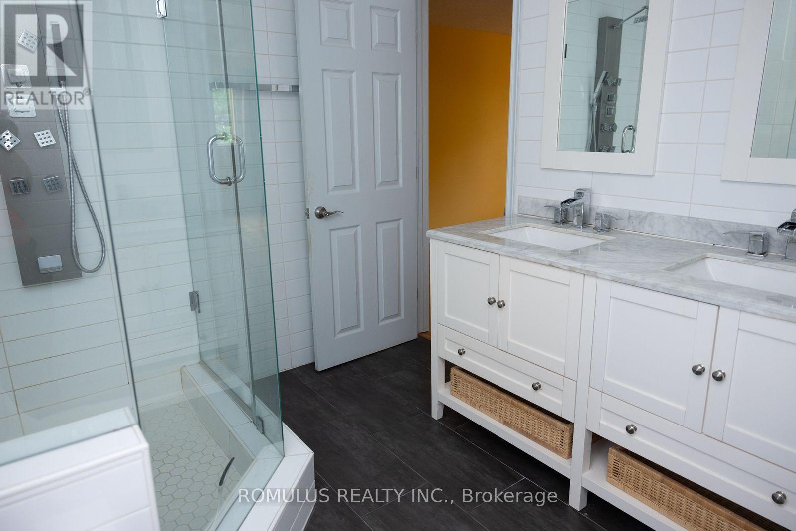 280 King Andrew Drive, Mississauga, Ontario  L4Z 1P8 - Photo 15 - W13692486