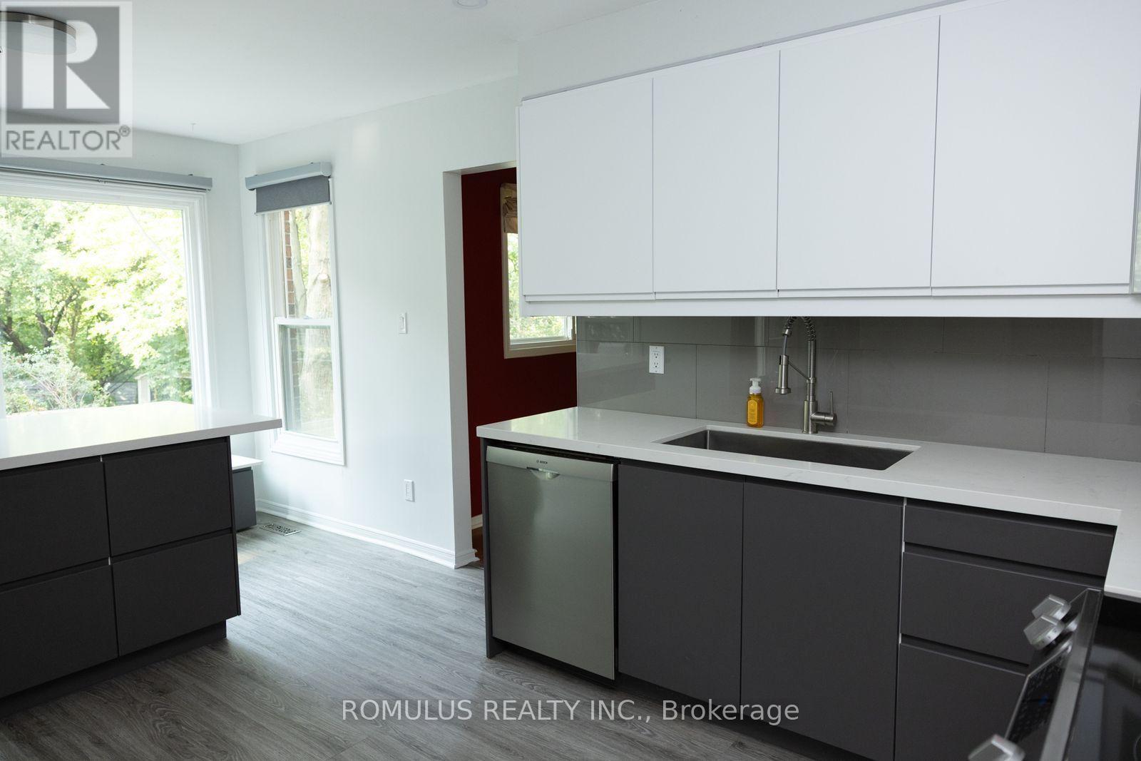 280 King Andrew Drive, Mississauga, Ontario  L4Z 1P8 - Photo 6 - W13692486