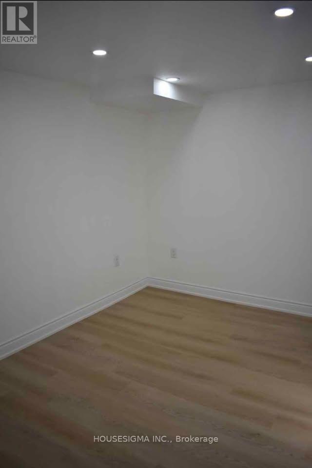 107 Commuter Drive, Brampton, Ontario  L7A 0P7 - Photo 3 - W13692506