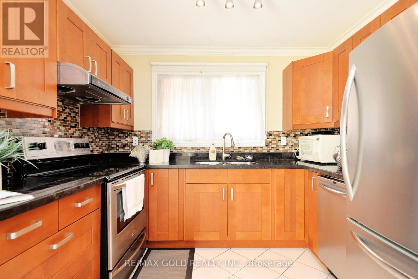 4284 Sawmill Valley Drive, Mississauga, Ontario  L5L 3M9 - Photo 14 - W13692540