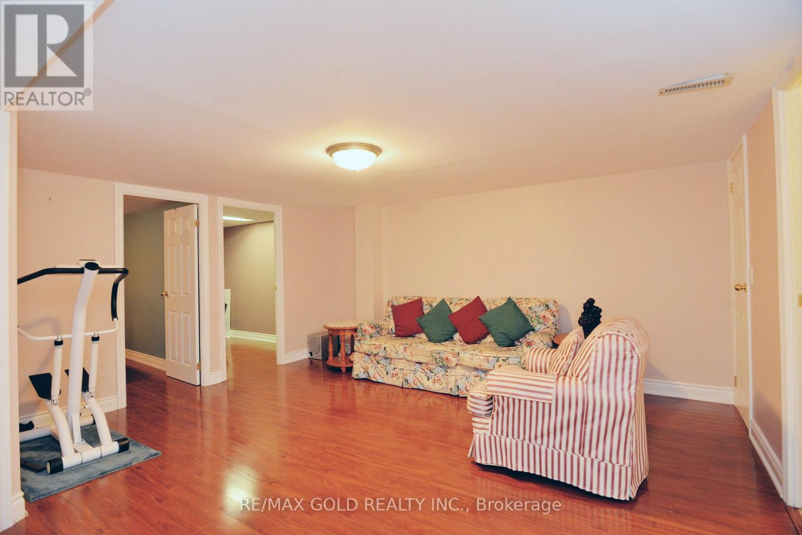 4284 Sawmill Valley Drive, Mississauga, Ontario  L5L 3M9 - Photo 27 - W13692540
