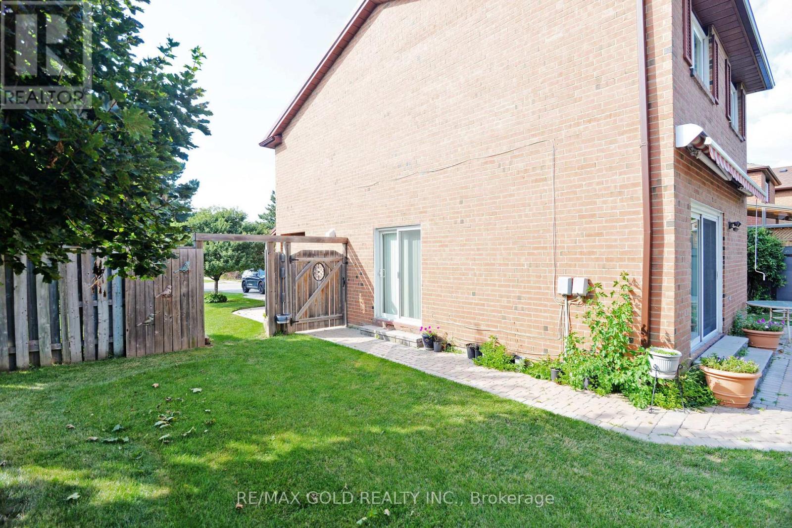 4284 Sawmill Valley Drive, Mississauga, Ontario  L5L 3M9 - Photo 38 - W13692540