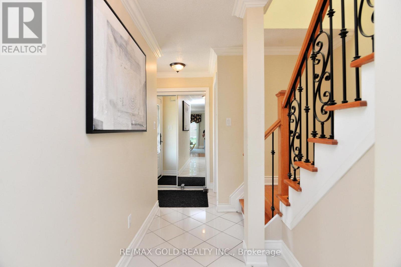 4284 Sawmill Valley Drive, Mississauga, Ontario  L5L 3M9 - Photo 8 - W13692540