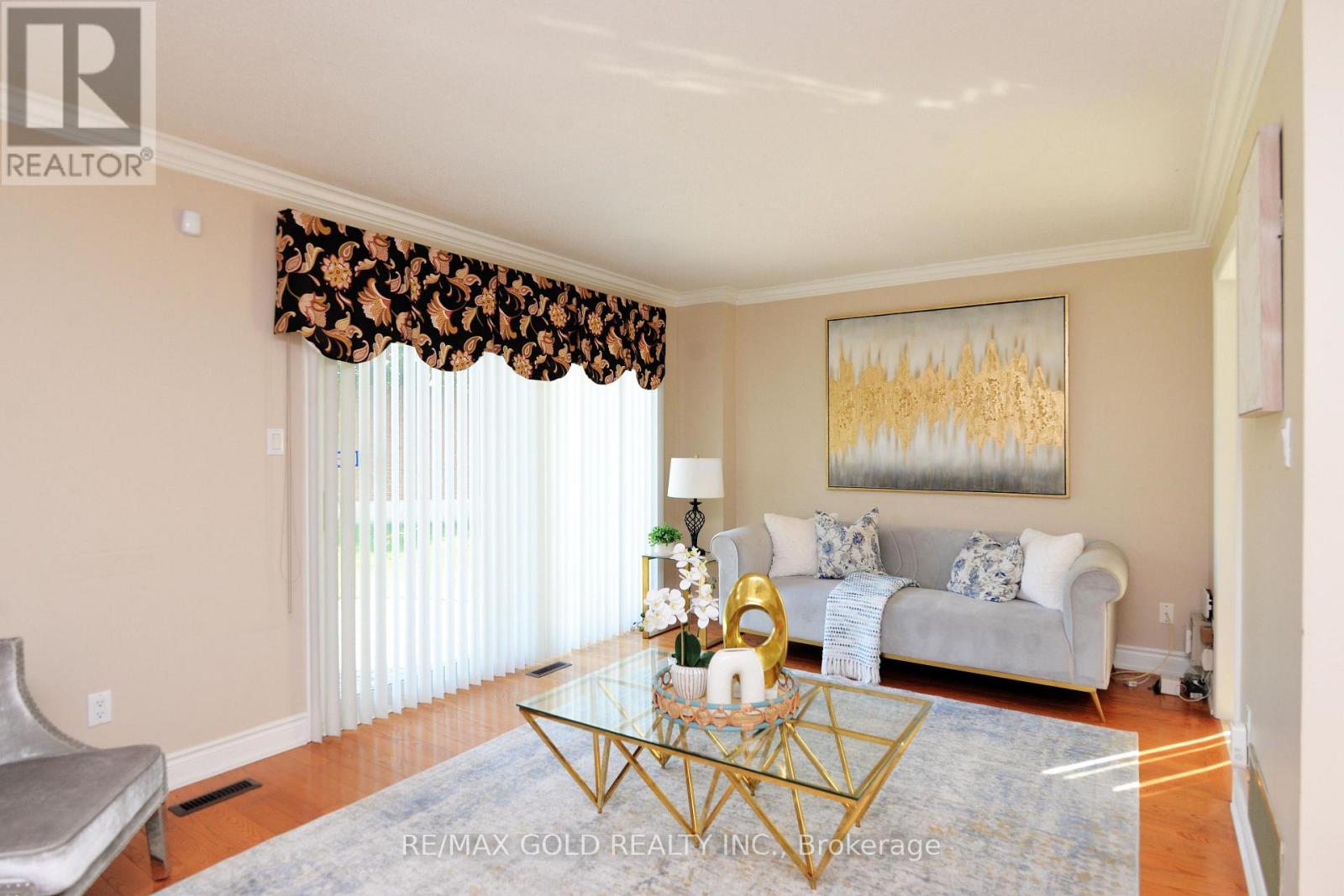 4284 Sawmill Valley Drive, Mississauga, Ontario  L5L 3M9 - Photo 9 - W13692540
