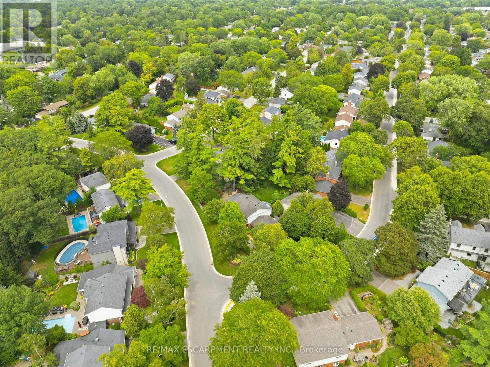 247 Linwood Crescent, Burlington, Ontario  L7L 4A2 - Photo 45 - W13692598
