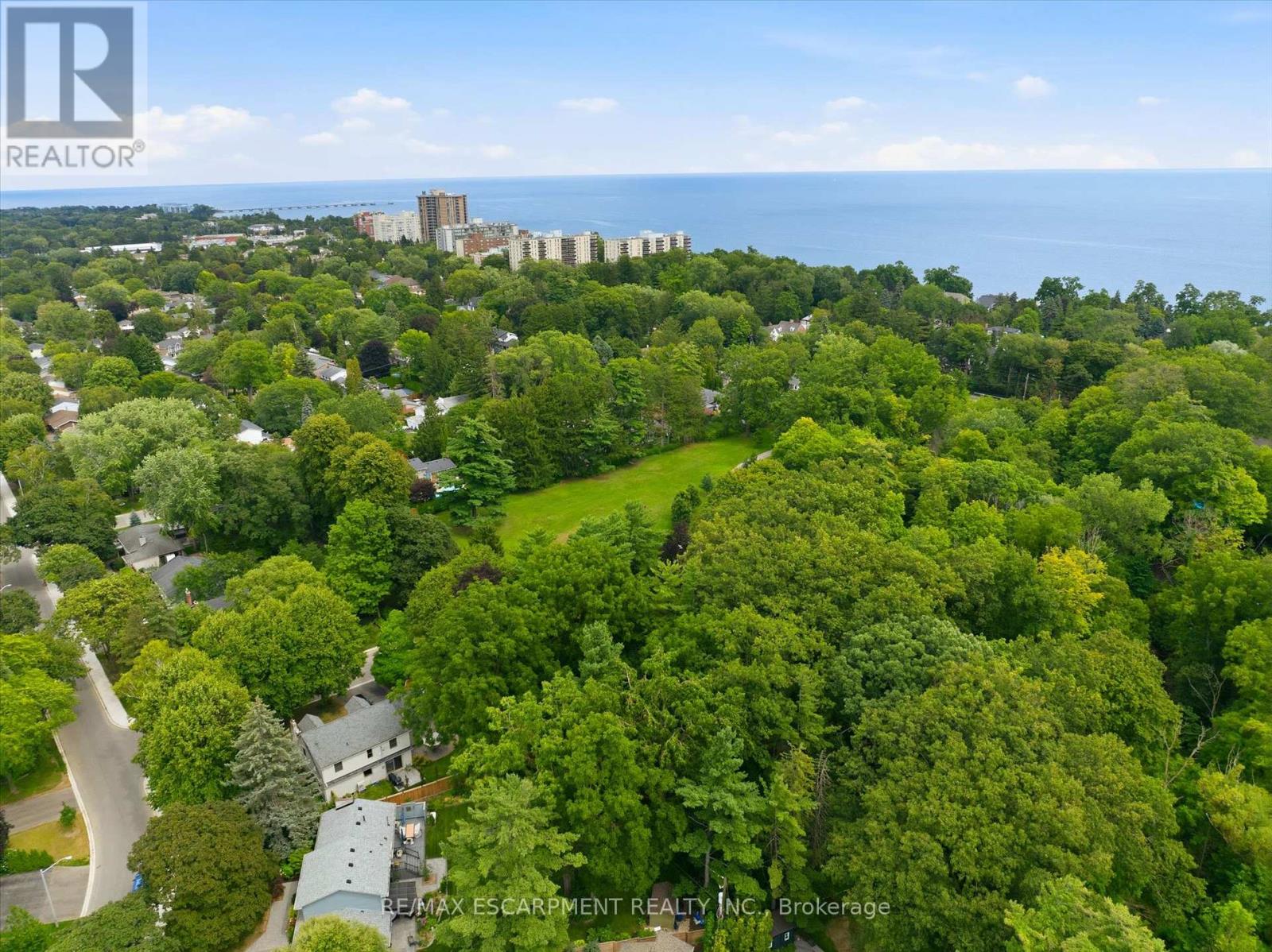 247 Linwood Crescent, Burlington, Ontario  L7L 4A2 - Photo 46 - W13692598