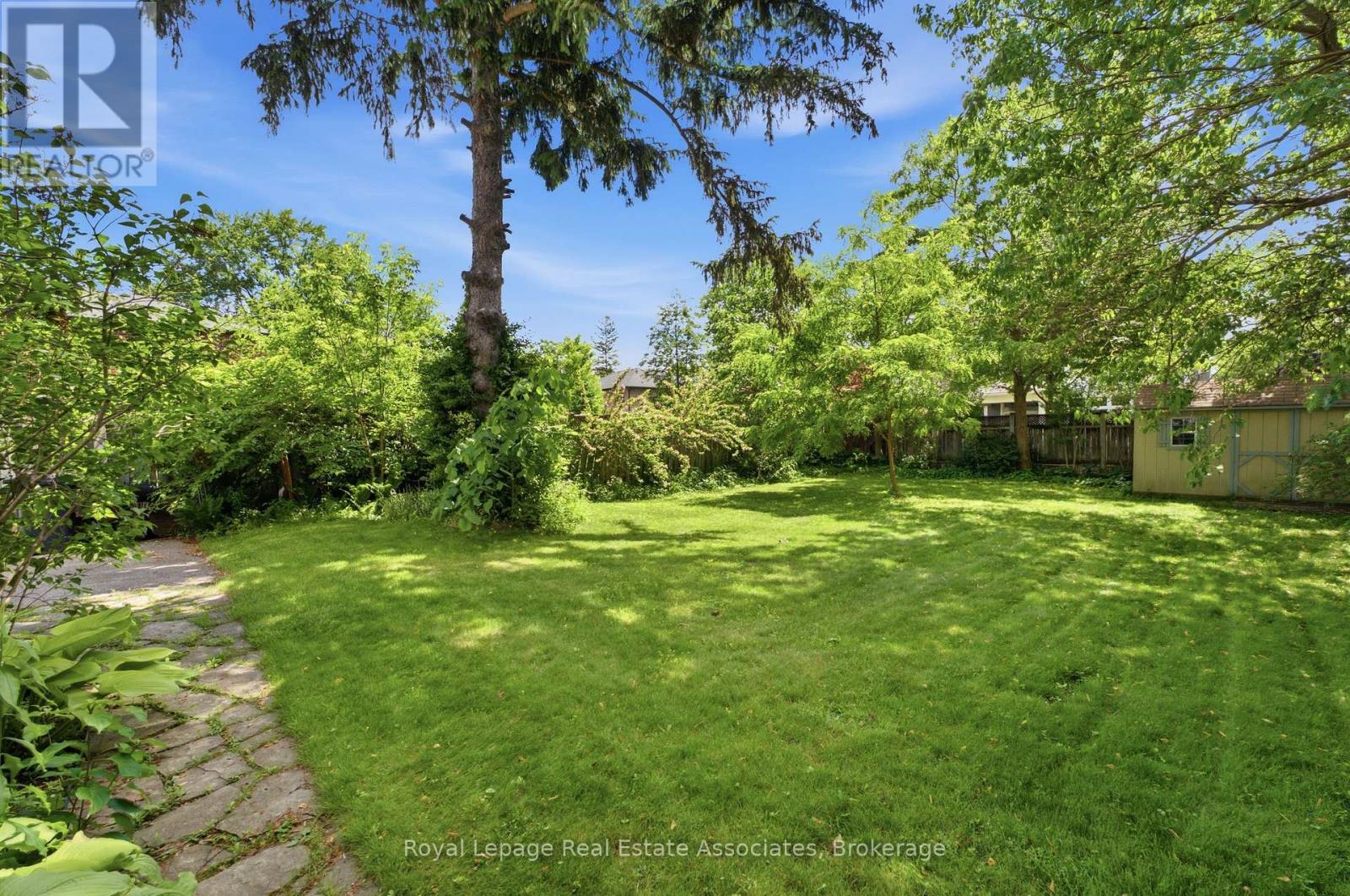 64 Eaglewood Boulevard, Mississauga, Ontario  L5G 1V4 - Photo 36 - W13692622