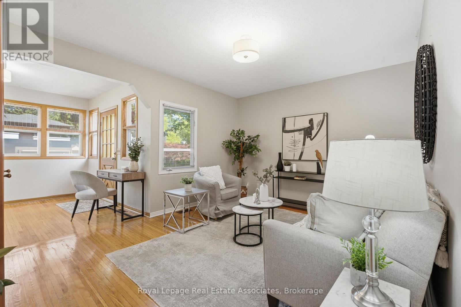 64 Eaglewood Boulevard, Mississauga, Ontario  L5G 1V4 - Photo 8 - W13692622