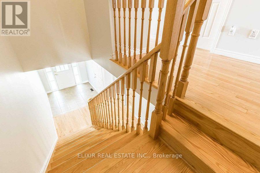 90 Delport Close, Brampton, Ontario  L6P 1V2 - Photo 12 - W13692632
