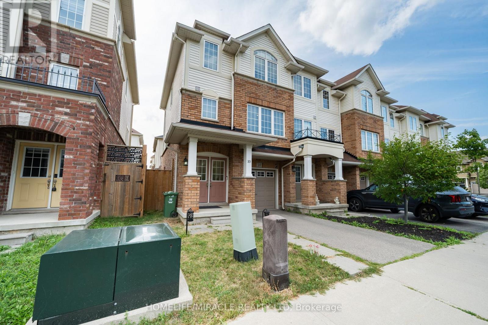 10 KENRIDGE TERRACE