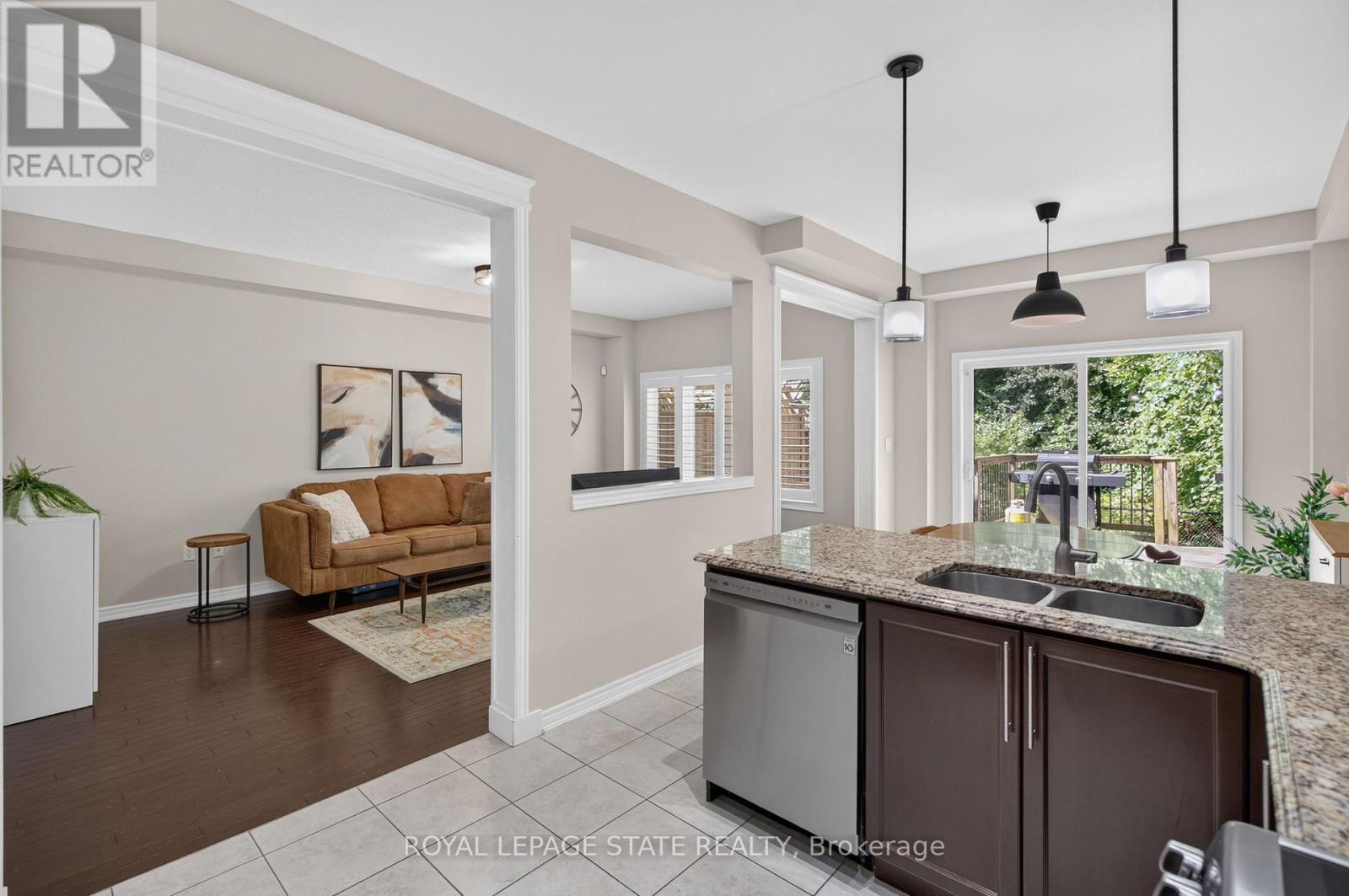 82 Maplevale Drive, Hamilton, Ontario  L9G 0C5 - Photo 17 - X13692470