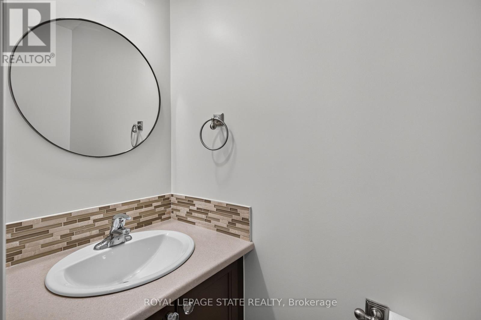 82 Maplevale Drive, Hamilton, Ontario  L9G 0C5 - Photo 18 - X13692470