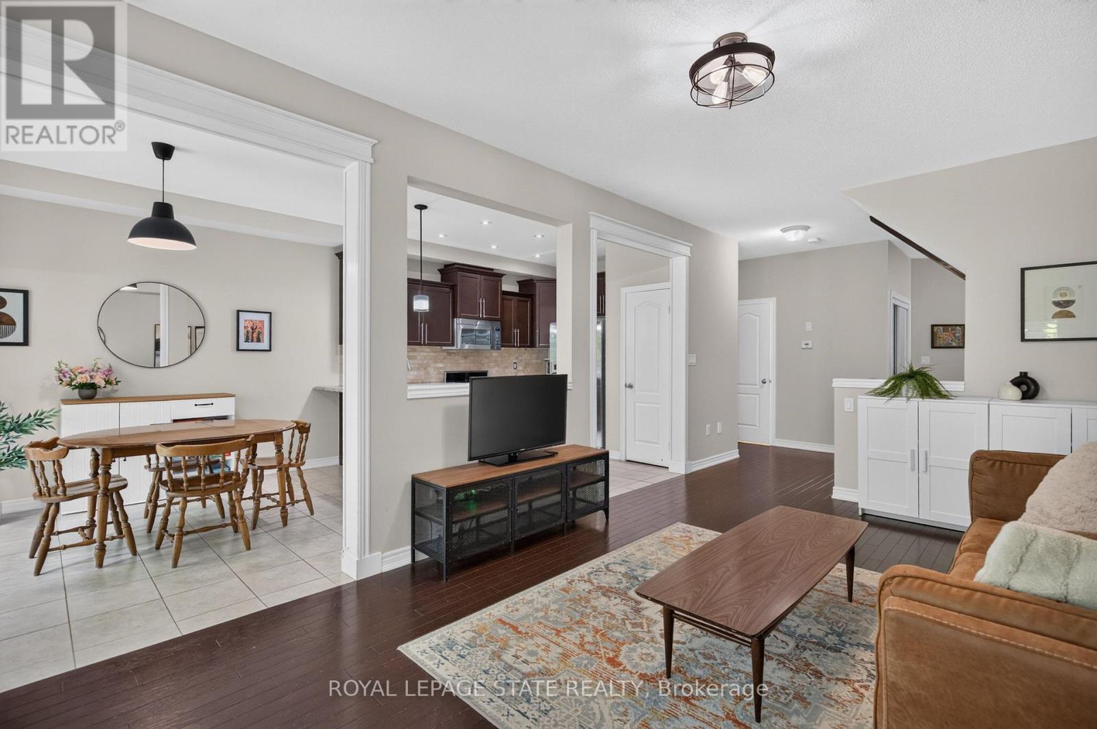 82 Maplevale Drive, Hamilton, Ontario  L9G 0C5 - Photo 8 - X13692470