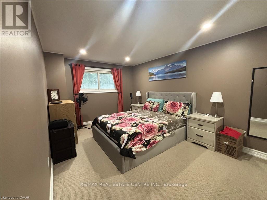 40 Caprice Court, Kitchener, Ontario  N2M 5M2 - Photo 17 - X13692562