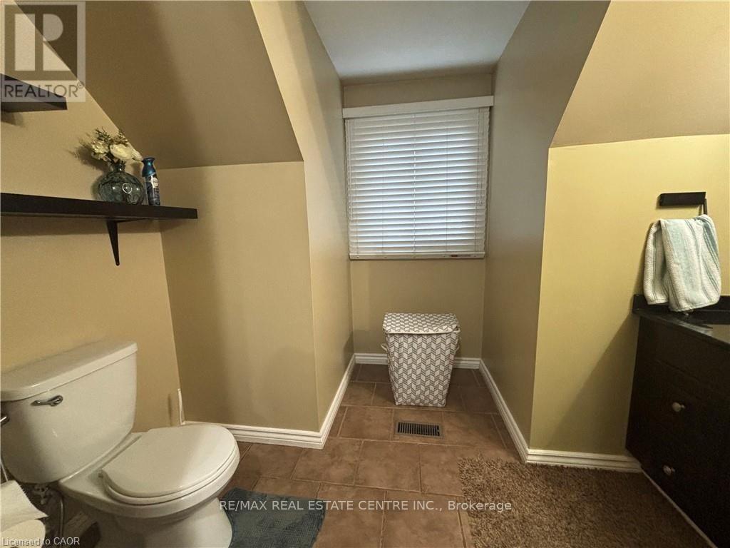 40 Caprice Court, Kitchener, Ontario  N2M 5M2 - Photo 23 - X13692562