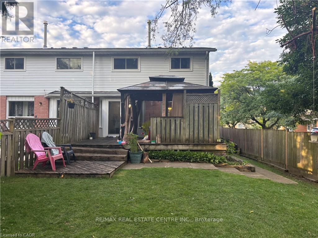 40 Caprice Court, Kitchener, Ontario  N2M 5M2 - Photo 28 - X13692562