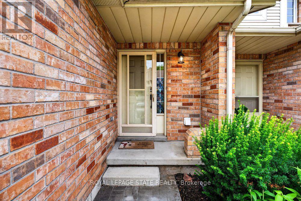 11 - 44 Frances Avenue, Hamilton, Ontario  L8E 5V6 - Photo 9 - X13692600