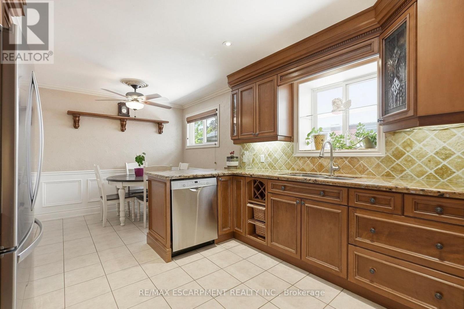 3 Mitchell Avenue, Hamilton, Ontario  L9A 1W1 - Photo 12 - X13692624