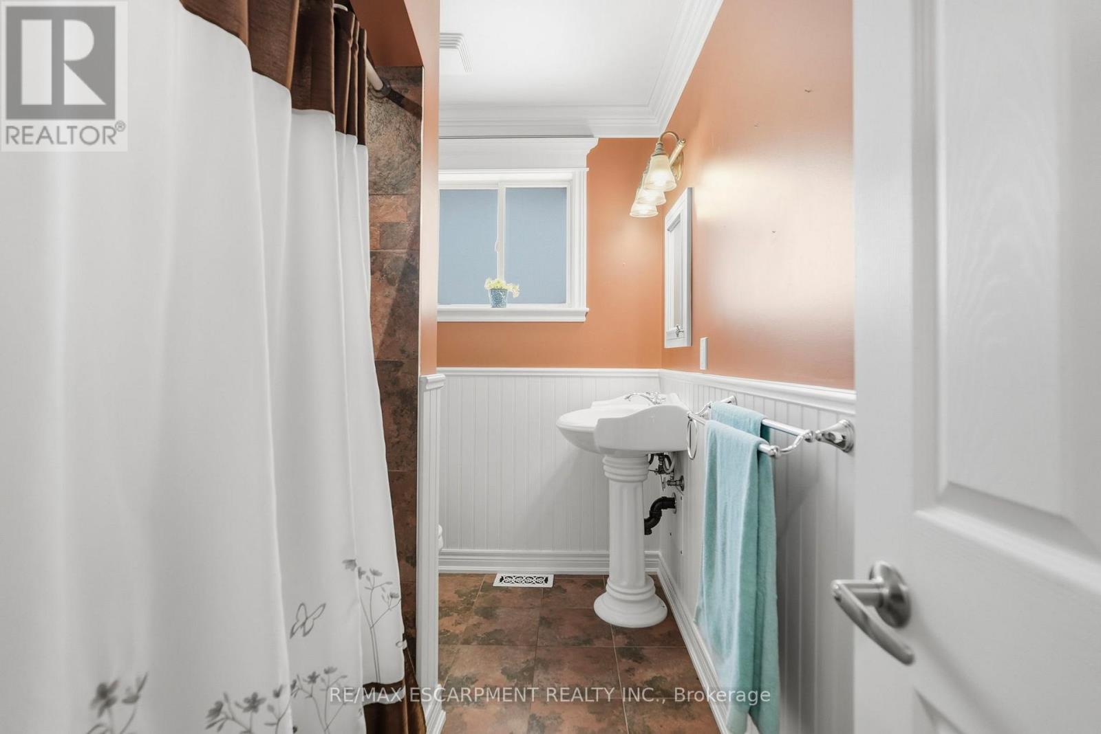 3 Mitchell Avenue, Hamilton, Ontario  L9A 1W1 - Photo 18 - X13692624