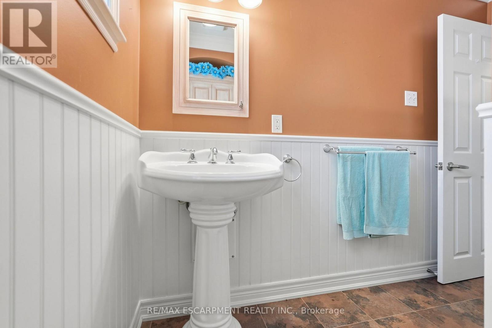 3 Mitchell Avenue, Hamilton, Ontario  L9A 1W1 - Photo 19 - X13692624
