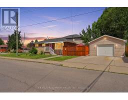 3 MITCHELL AVENUE, Hamilton, Ontario