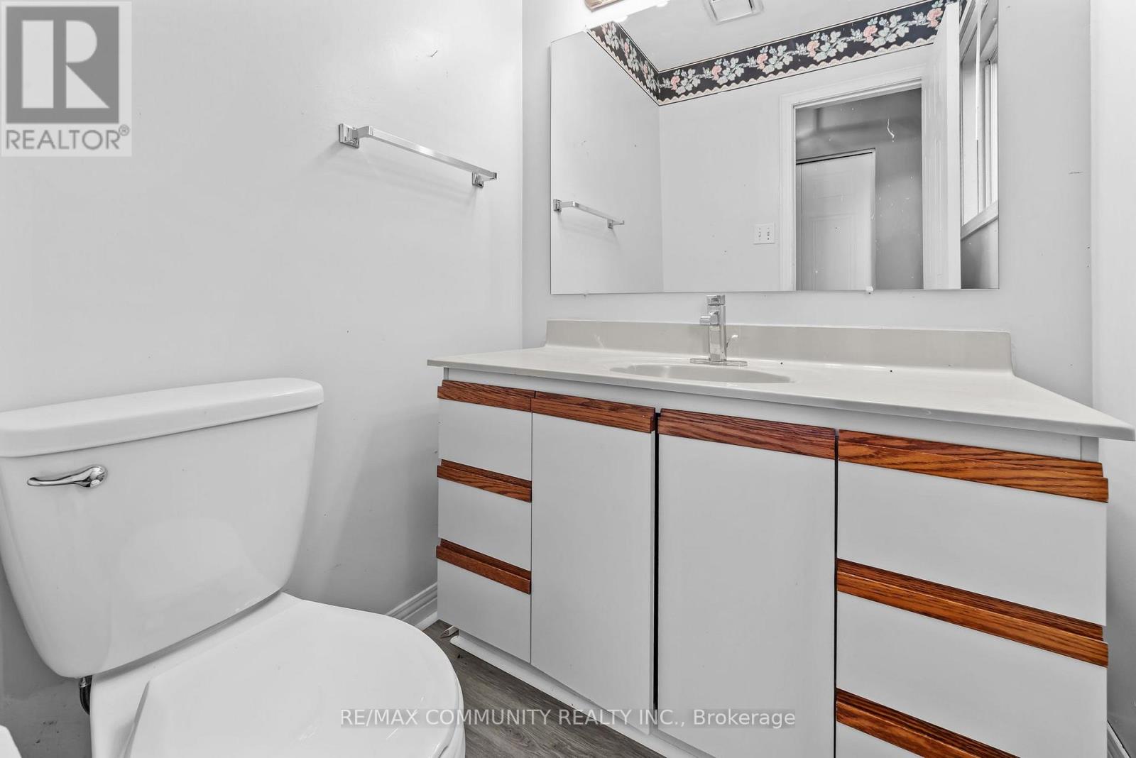 210-216 Homestead Crescent, London North, Ontario  N6G 2E5 - Photo 31 - X13692626