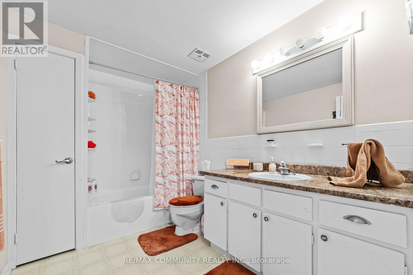 210-216 Homestead Crescent, London North, Ontario  N6G 2E5 - Photo 6 - X13692626