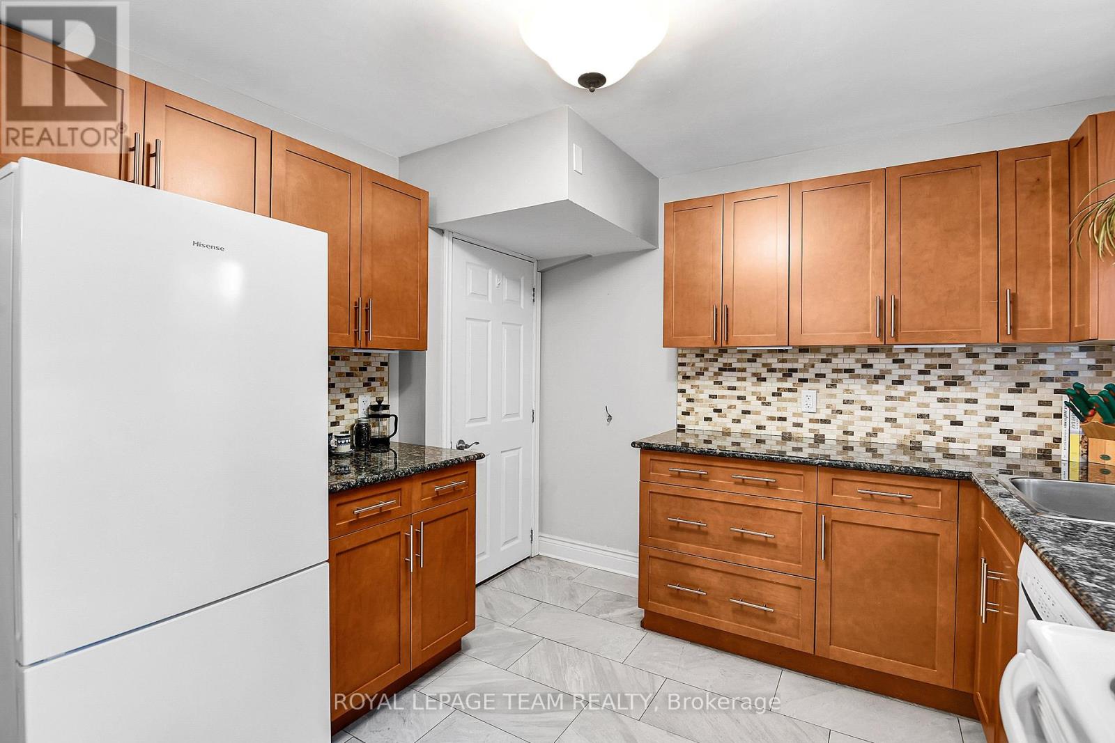 1248 Summerville Avenue, Ottawa, Ontario  K1Z 8G5 - Photo 11 - X13692584