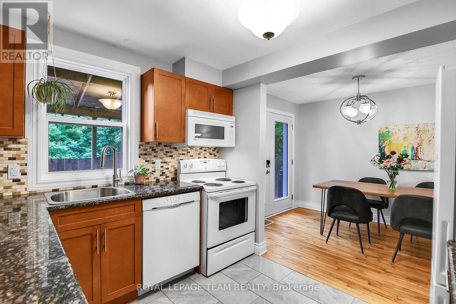 1248 Summerville Avenue, Ottawa, Ontario  K1Z 8G5 - Photo 13 - X13692584