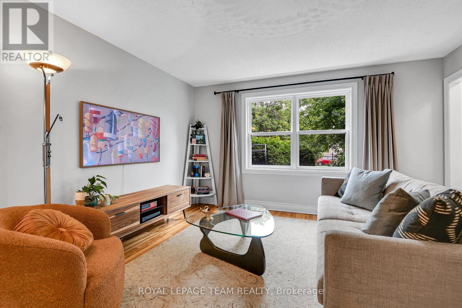 1248 Summerville Avenue, Ottawa, Ontario  K1Z 8G5 - Photo 5 - X13692584
